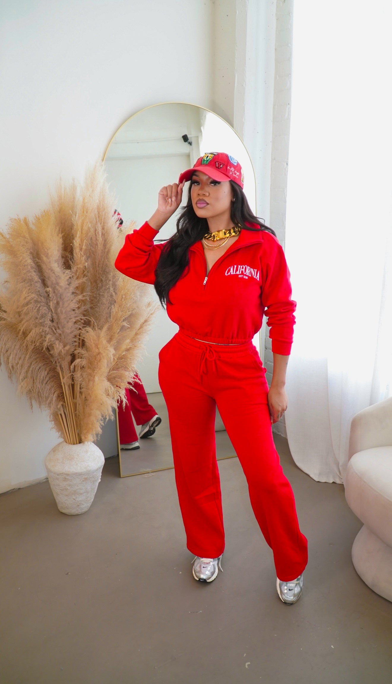 BACK TO CALI SWEATSUIT